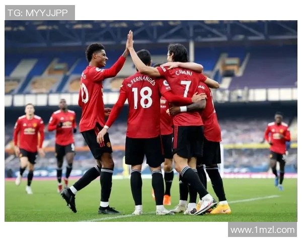 修咸顿主场迎战曼联双方争夺英超积分榜关键战役 修咸顿主场迎战曼联双方争夺英超积分榜关键战役